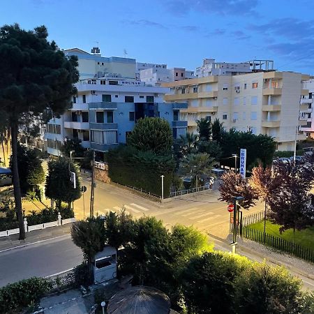 Modern Comfy Apartment With Balcony Durrës Eksteriør billede